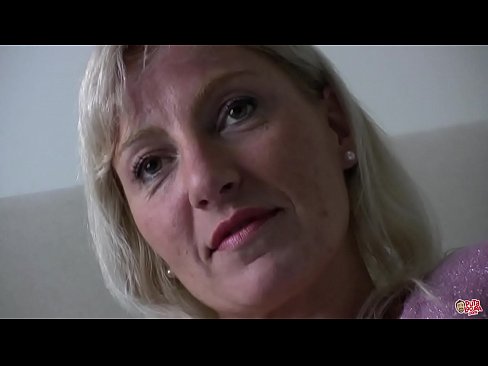 ❤️ Hepimizin becerdiği anne... Hanımefendi, kendinize gelin! ️❌ Porno bizde ❌️❤